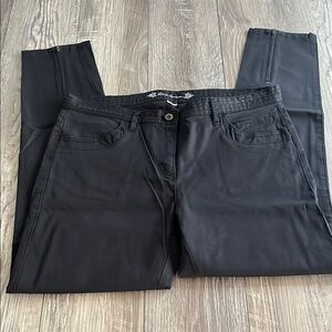 Robert Graham 
Black Jeans